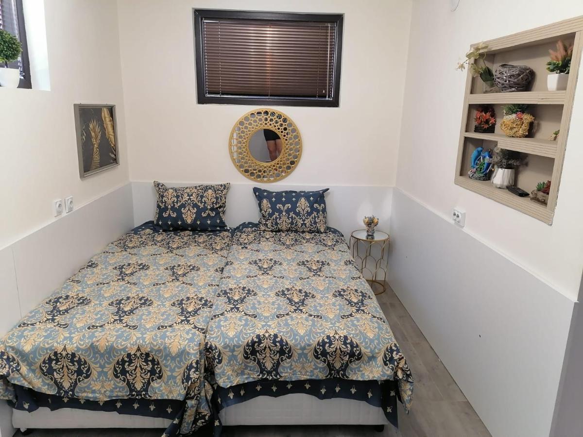 Appartement Апартамемт 3 Места С Кухня С Дворче à Vratsa Extérieur photo